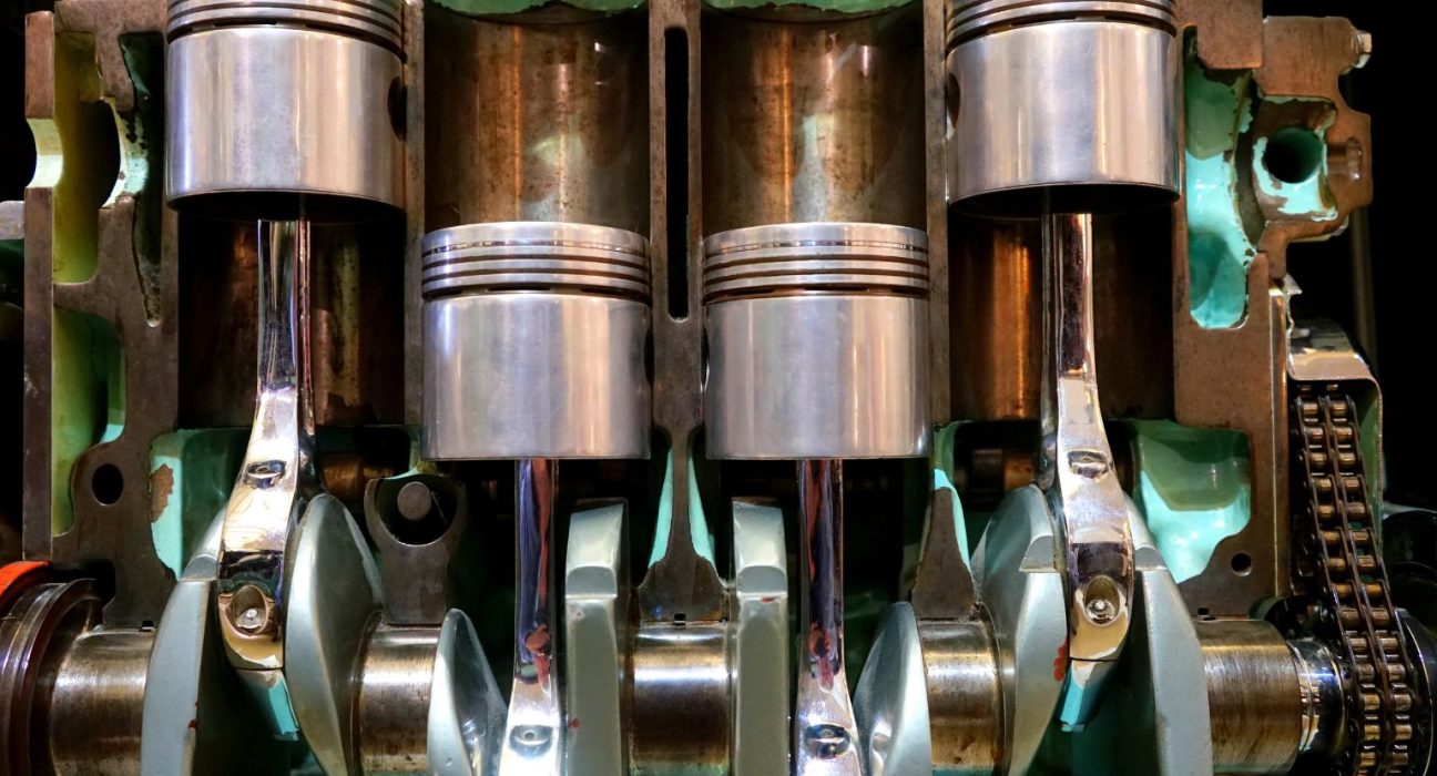 из чего состоит двигатель автомобиля