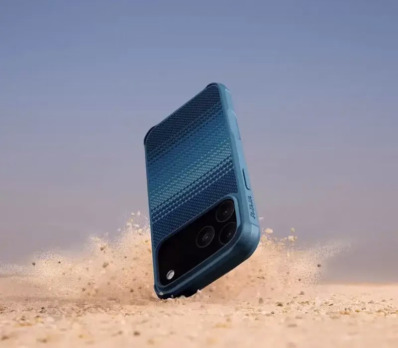 Чехол на iPhone 17 Pro Max