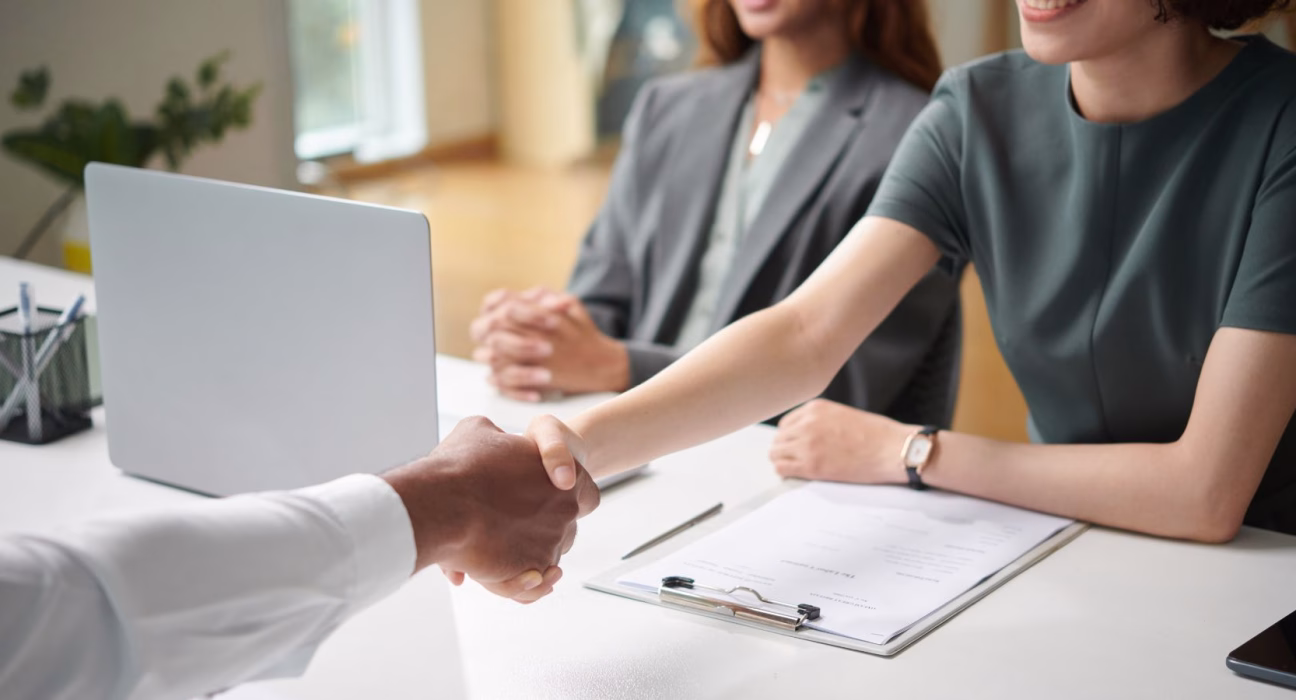 кадровий супровід